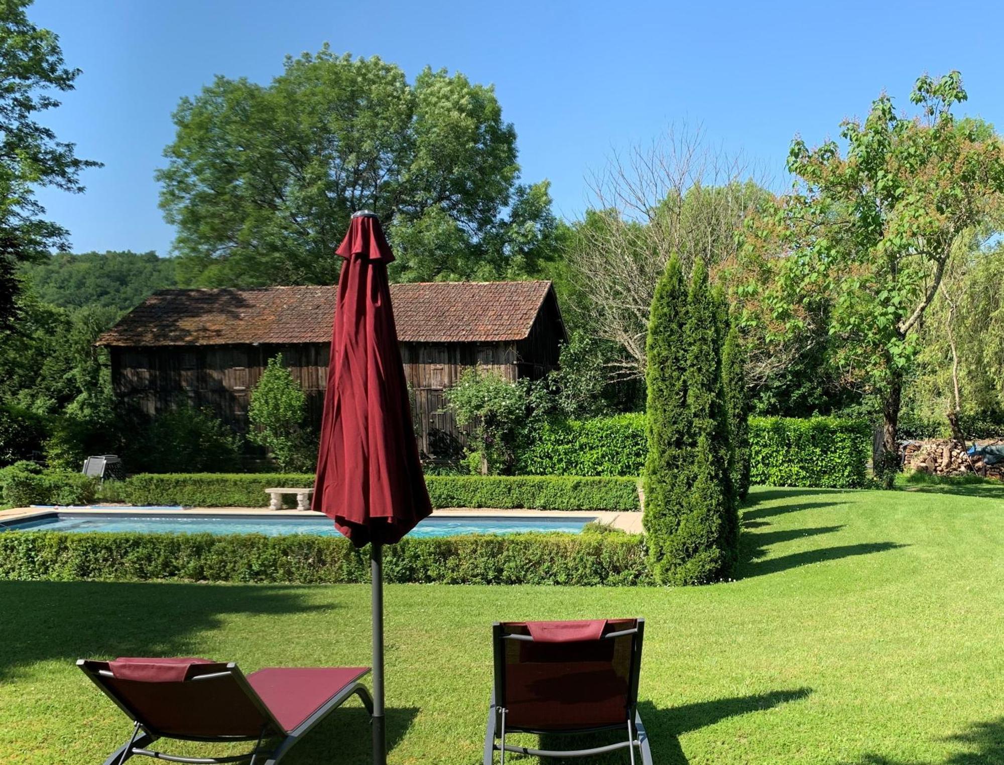 Отель Ferme De Tayac - Charme Avec Pool Les Eyzies Экстерьер фото